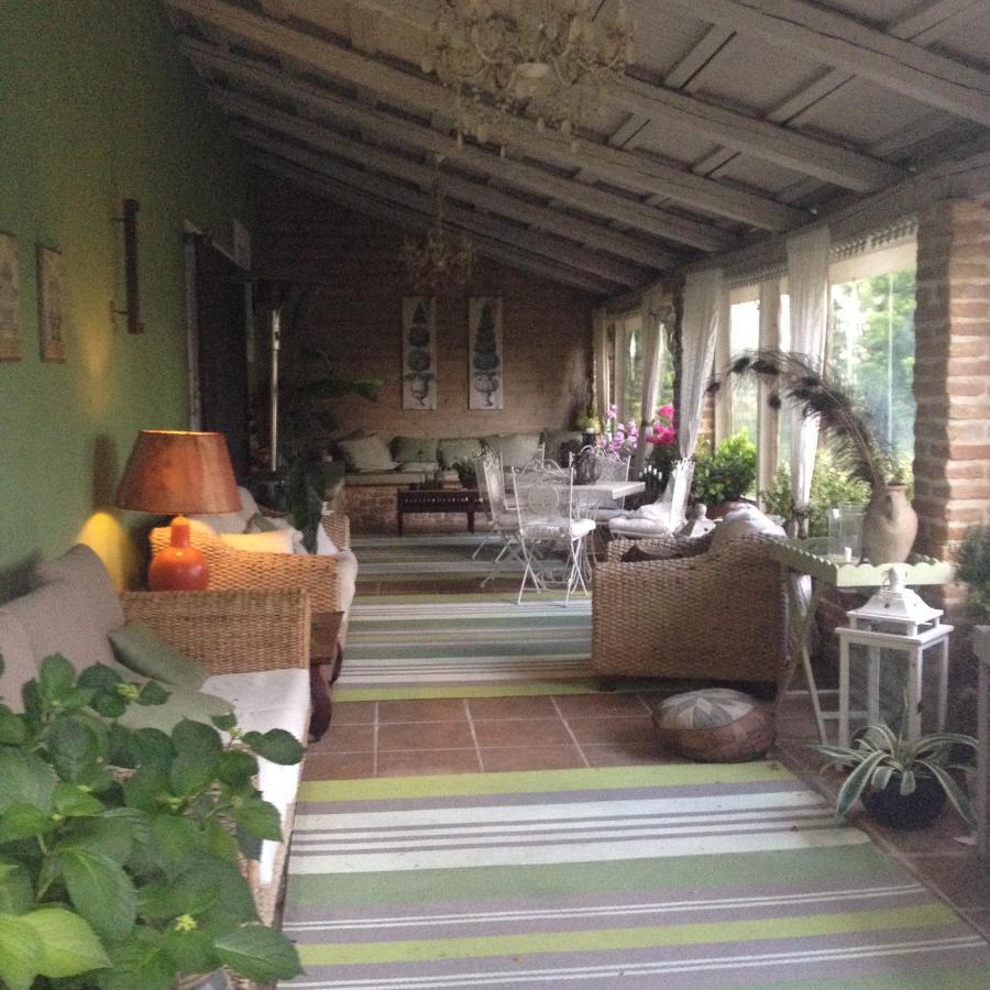 B&B Abracadabra Ghibullo Kültér fotó
